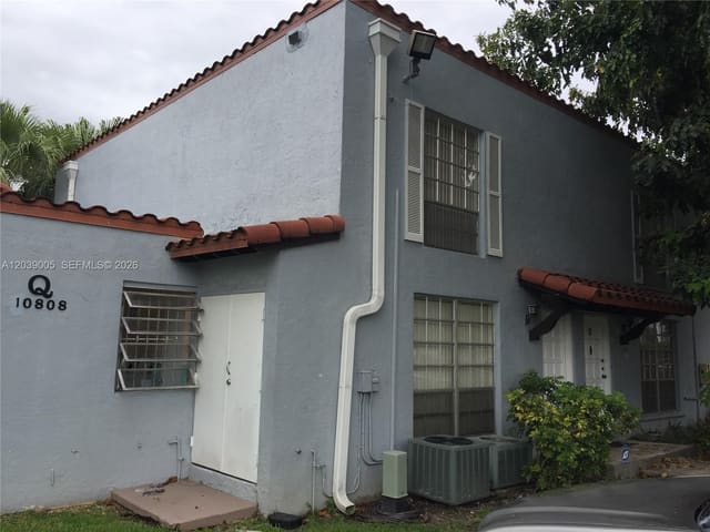 10808 N Kendall Drive Q-4, Miami, FL 33176