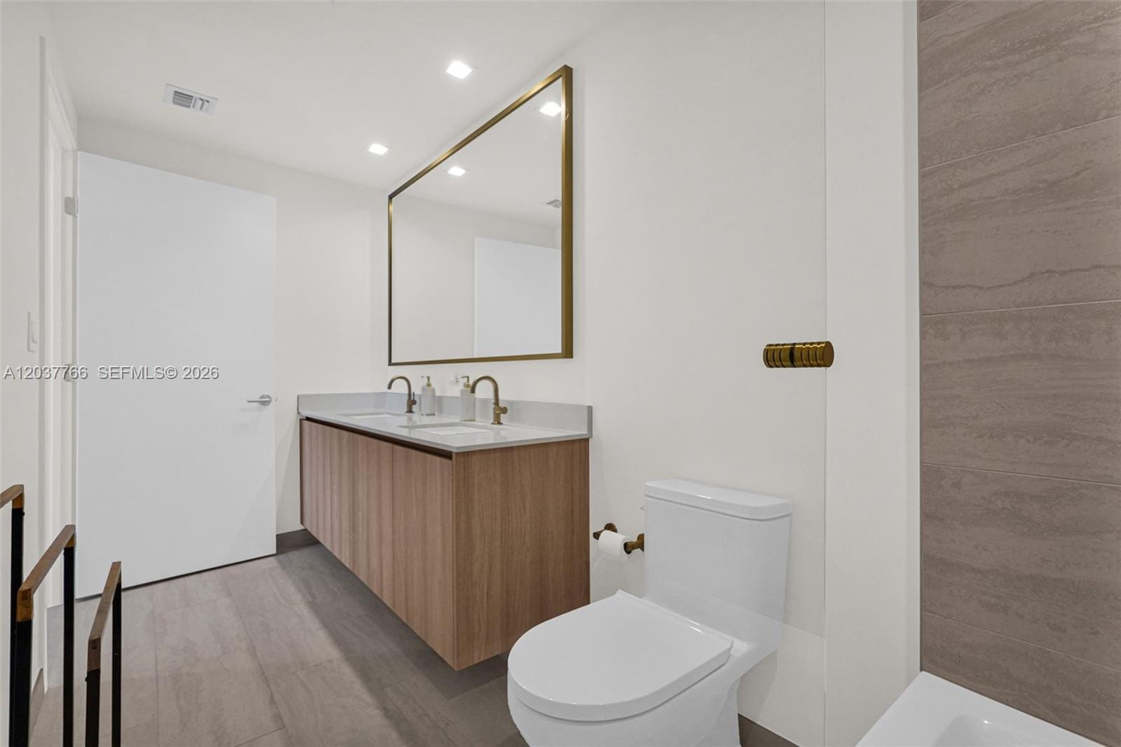 77 SE 5th Street 3714, Miami, FL 33131 photo 21