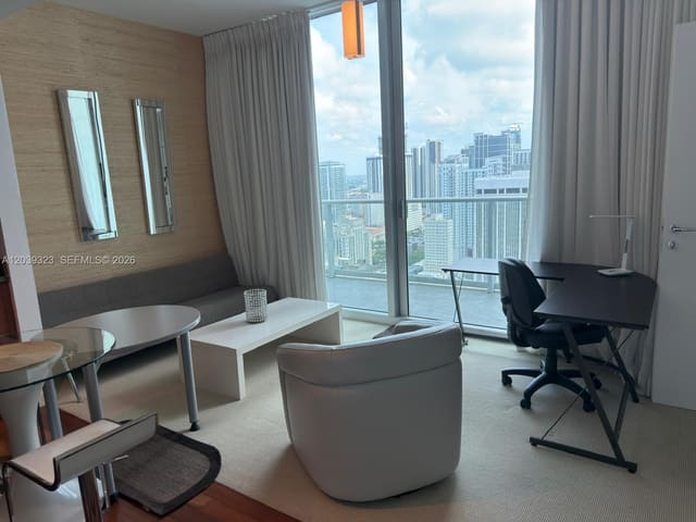 300 S Biscayne Boulevard T-3703, Met 1, Miami, FL