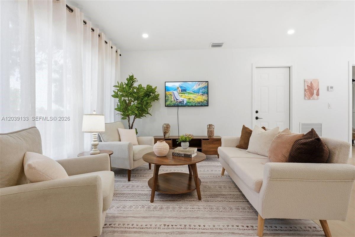 4410 NE 3rd Avenue, Deerfield Beach, FL 33064, Deerfield Beach