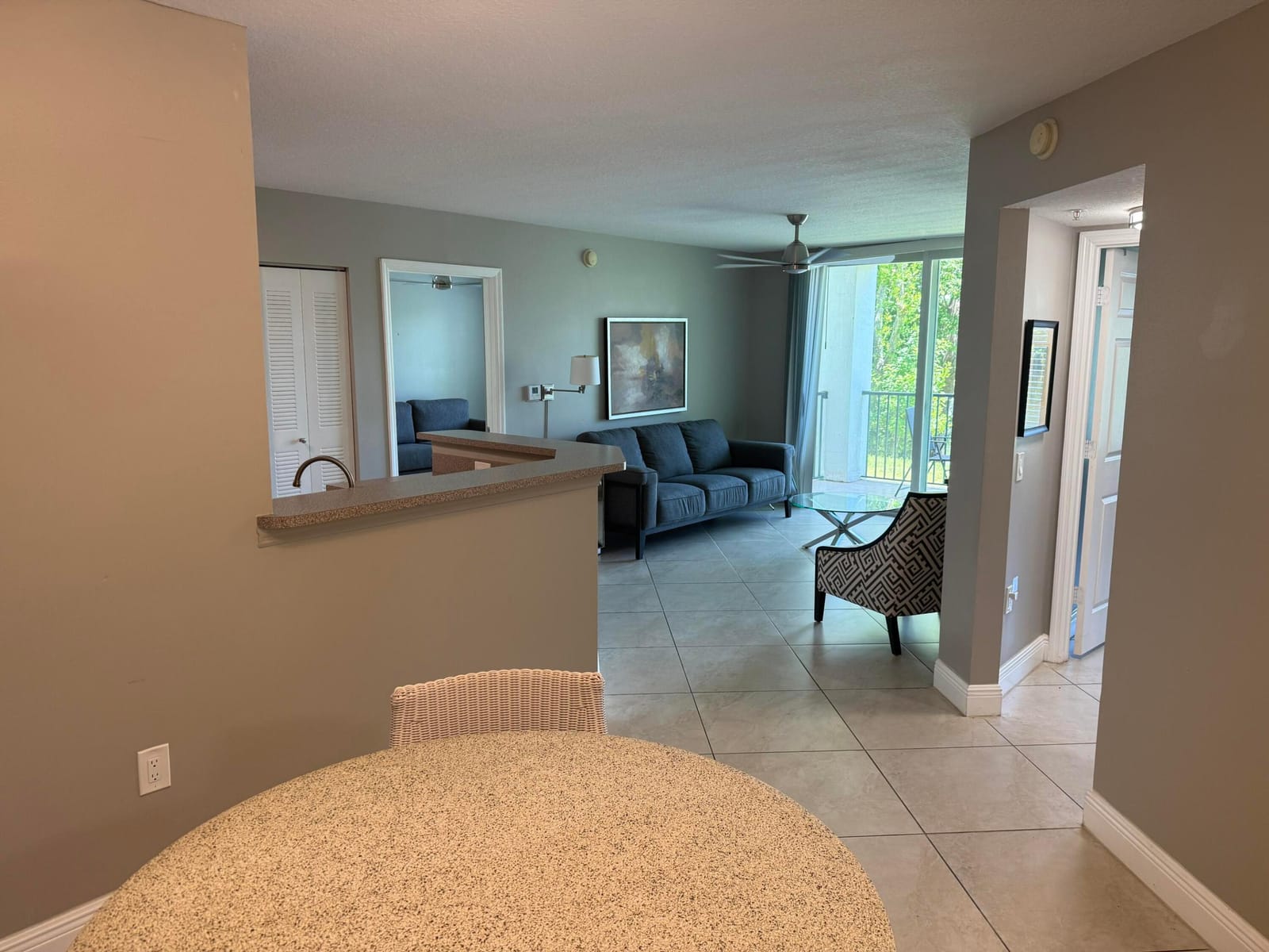 902 Villa Circle — photo 5