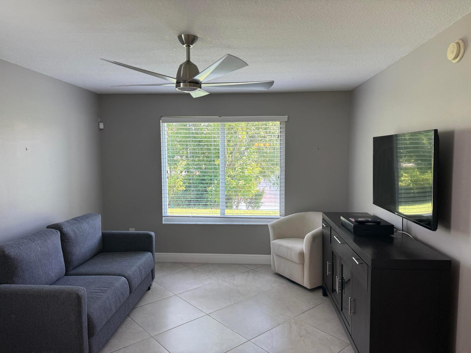 902 Villa Circle — photo 10