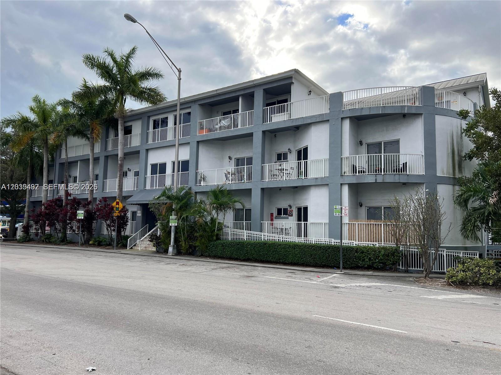 2734 Bird Avenue 114, Miami, FL 33133, Miami