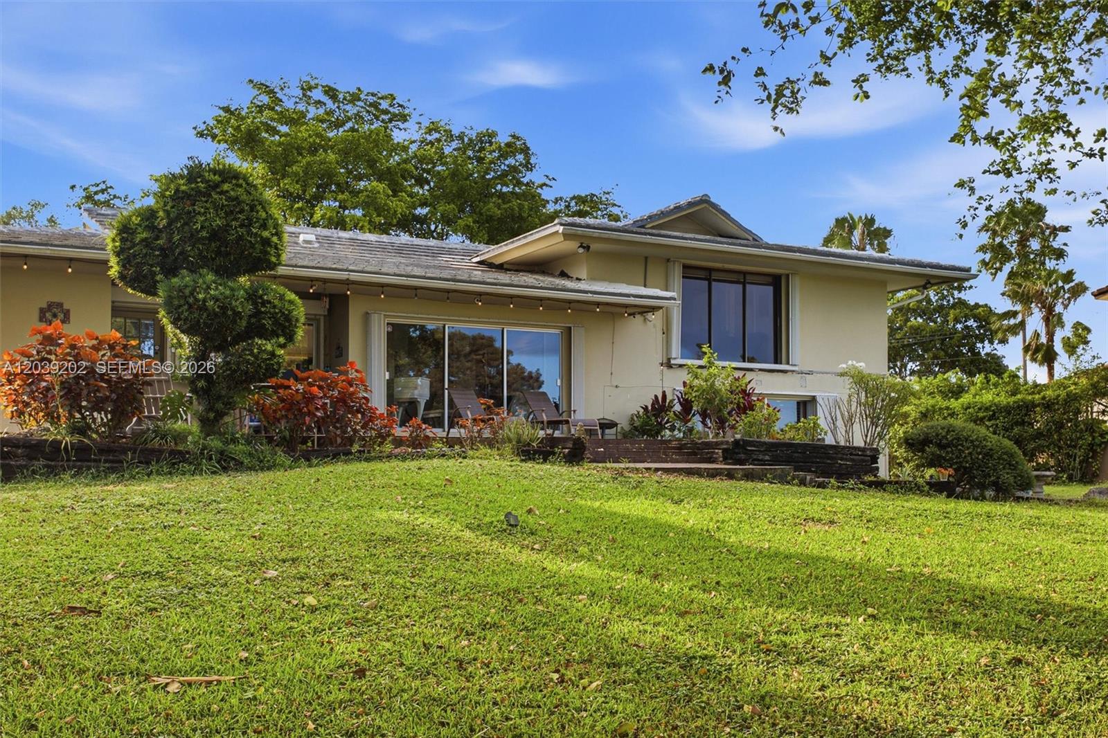 19015 E Saint Andrews Drive, Hialeah, FL 33015, Hialeah