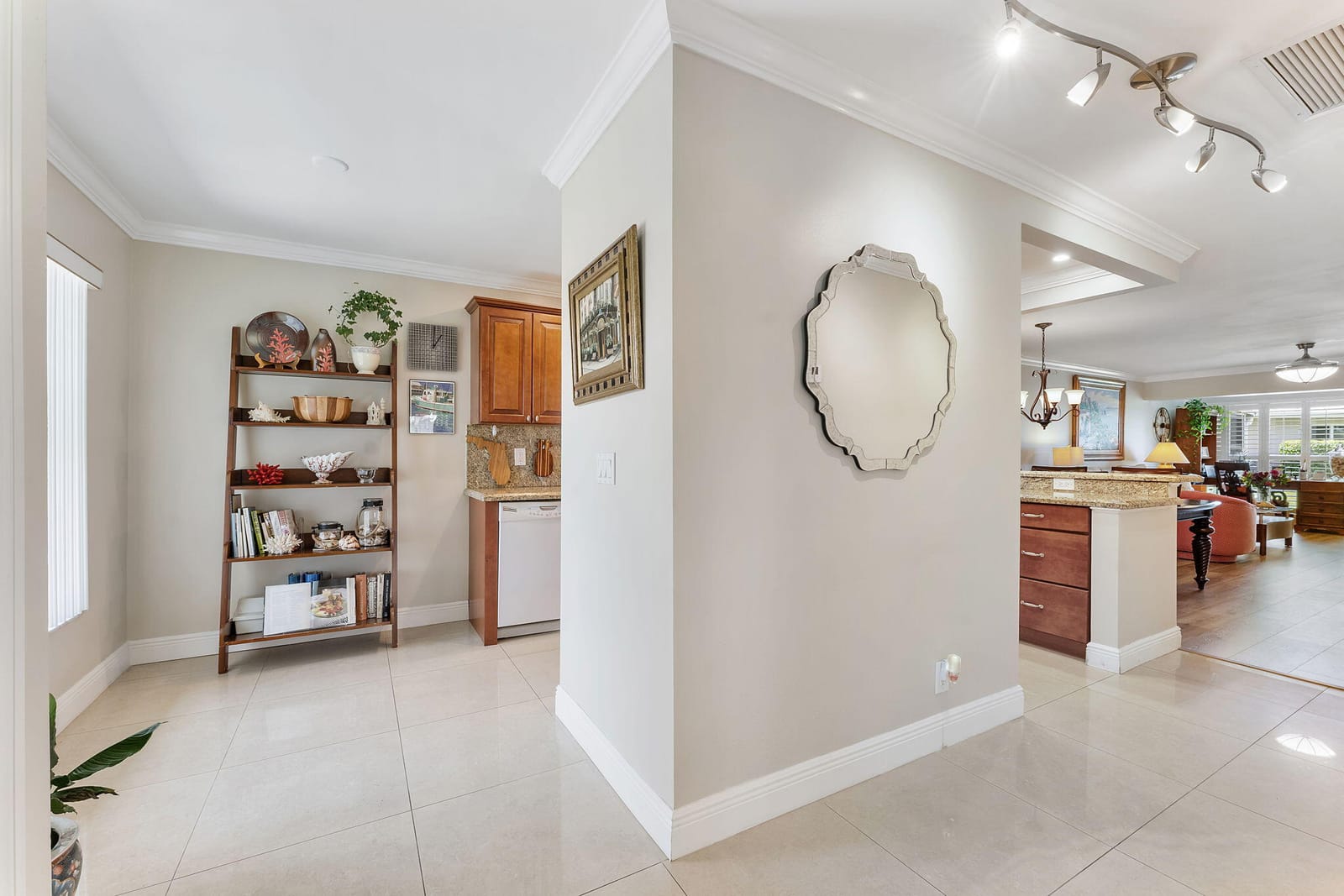 1041 Orange Terrace 104, Delray Beach, FL 33445 photo 13
