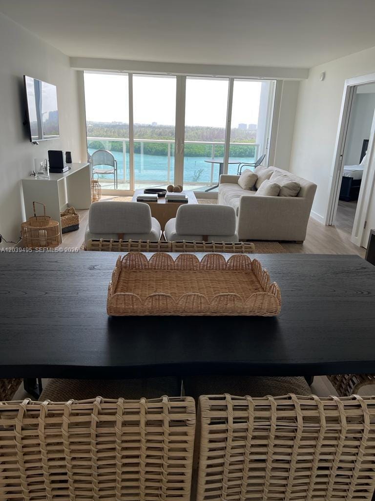 100 Bayview Drive 1521, Sunny Isles Beach, FL 33160