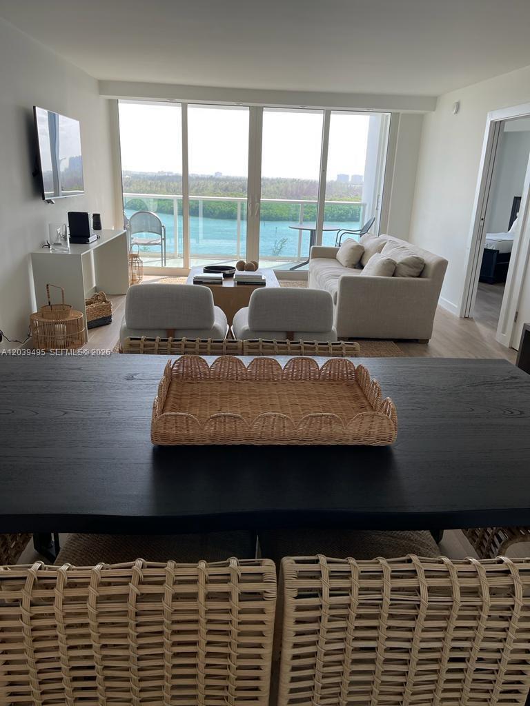 100 Bayview Drive 1521, Sunny Isles Beach, FL 33160, Sunny Isles Beach