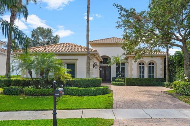 12200 Sunnydale Drive, Wellington, FL 33414