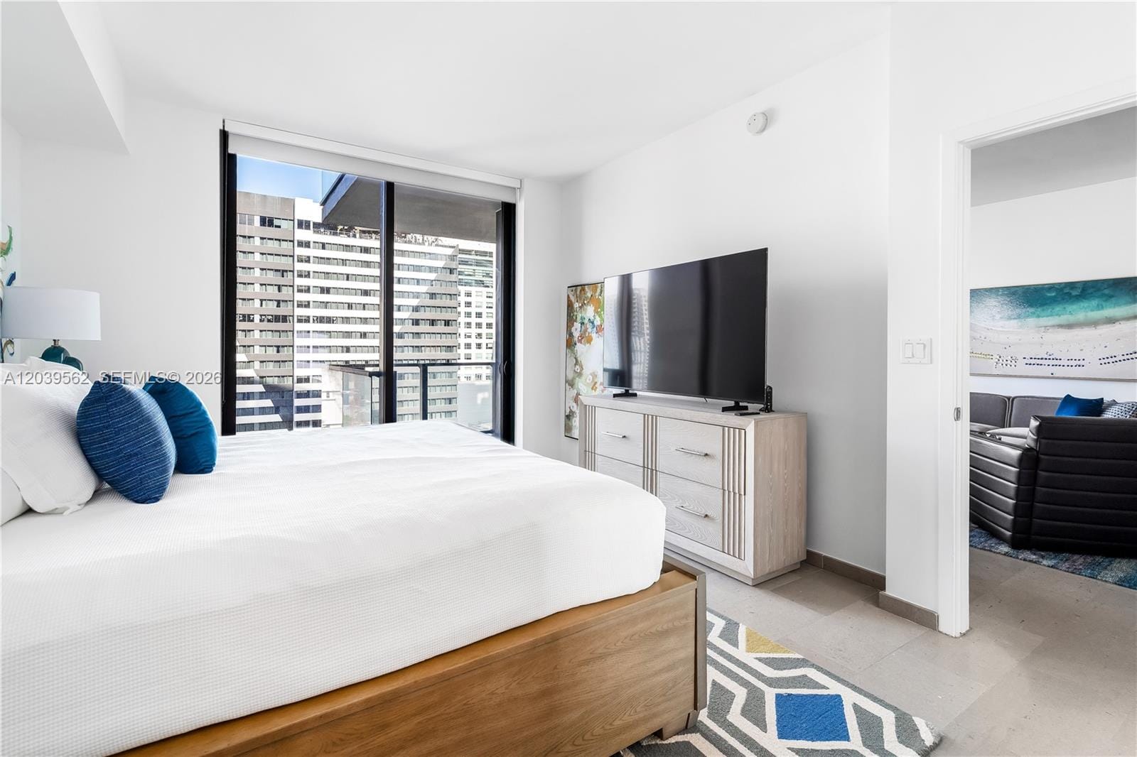 88 SW 7th Street 1006, Miami, FL 33130 photo 14