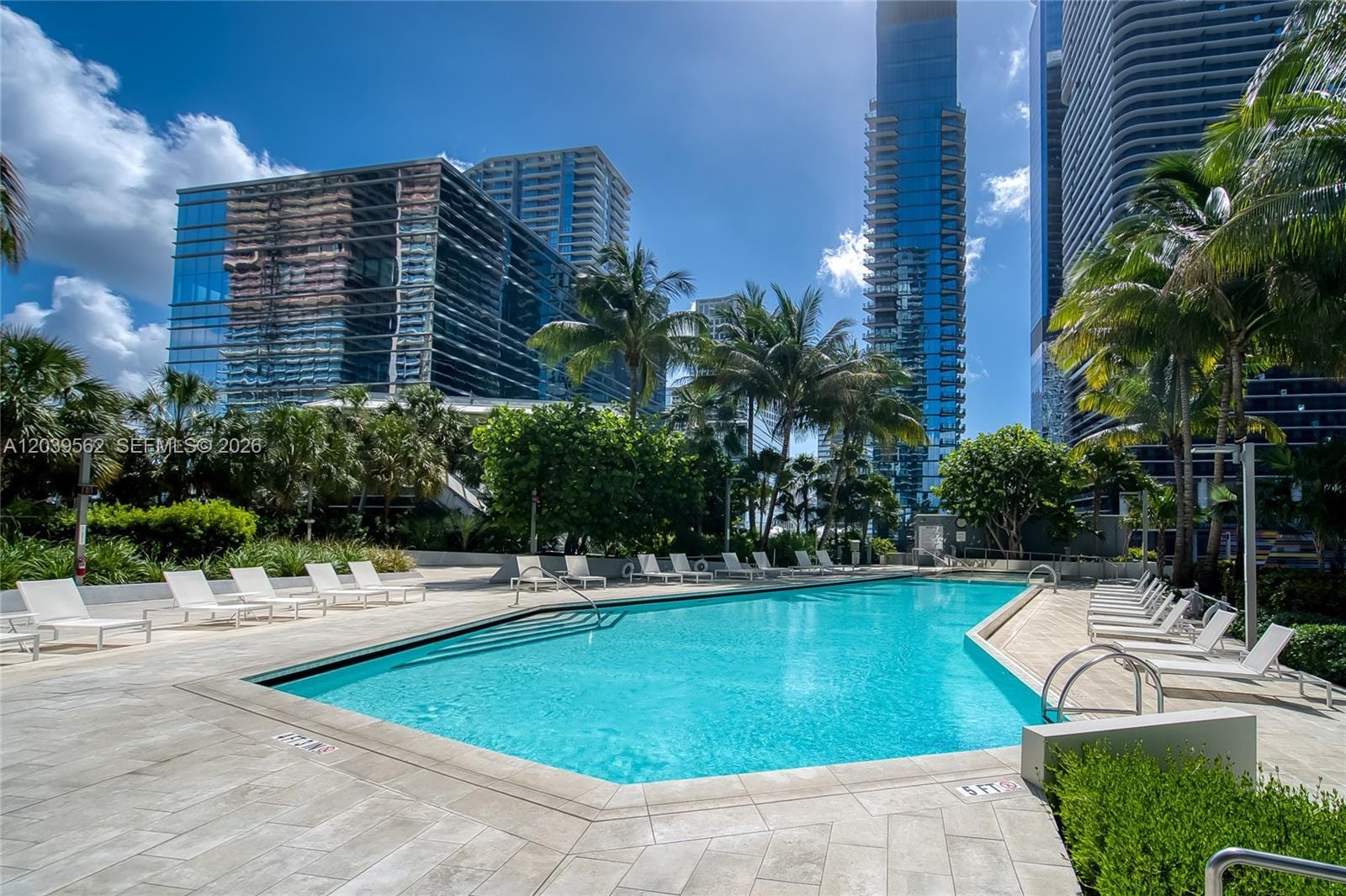 88 SW 7th Street 1006, Miami, FL 33130 photo 30