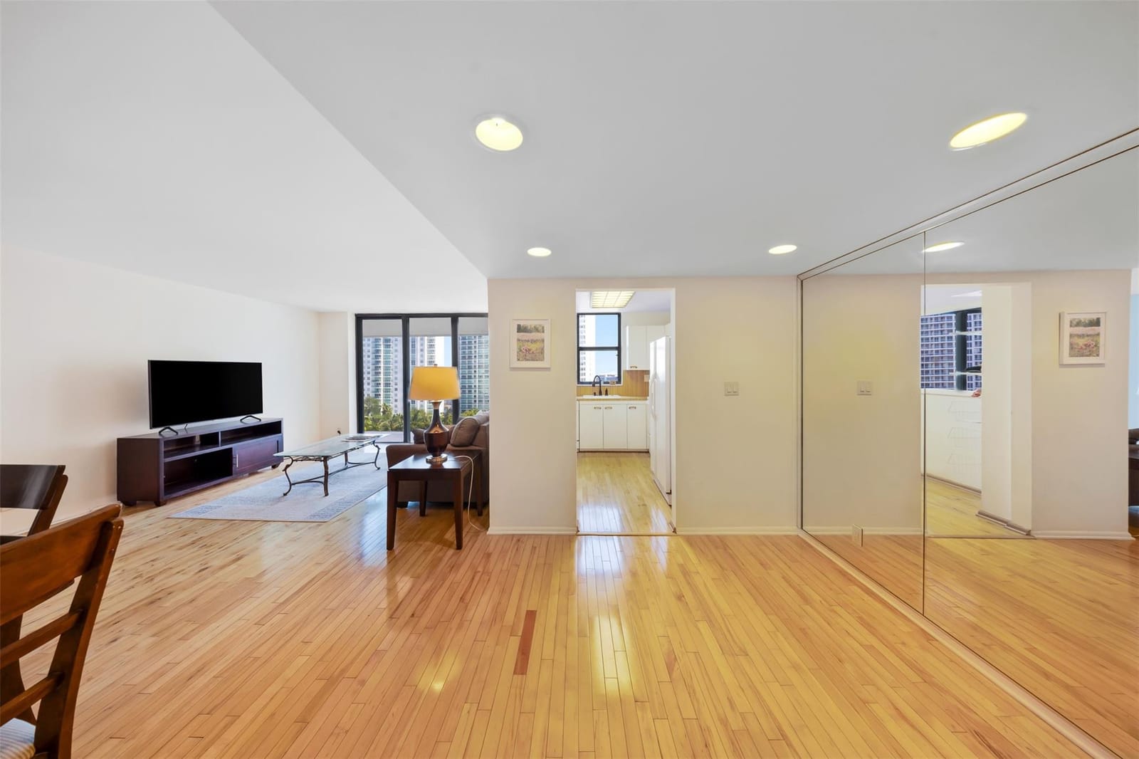18181 NE 31st Court 804 — photo 3