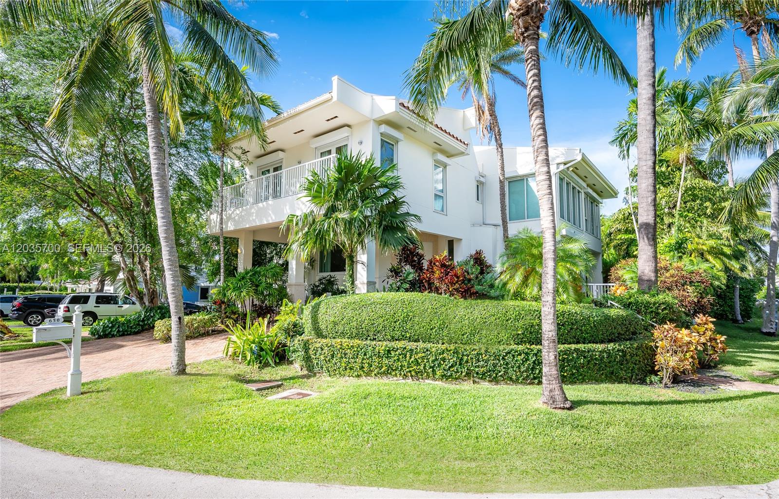 650 Curtiswood Drive, Key Biscayne, FL 33149, Key Biscayne
