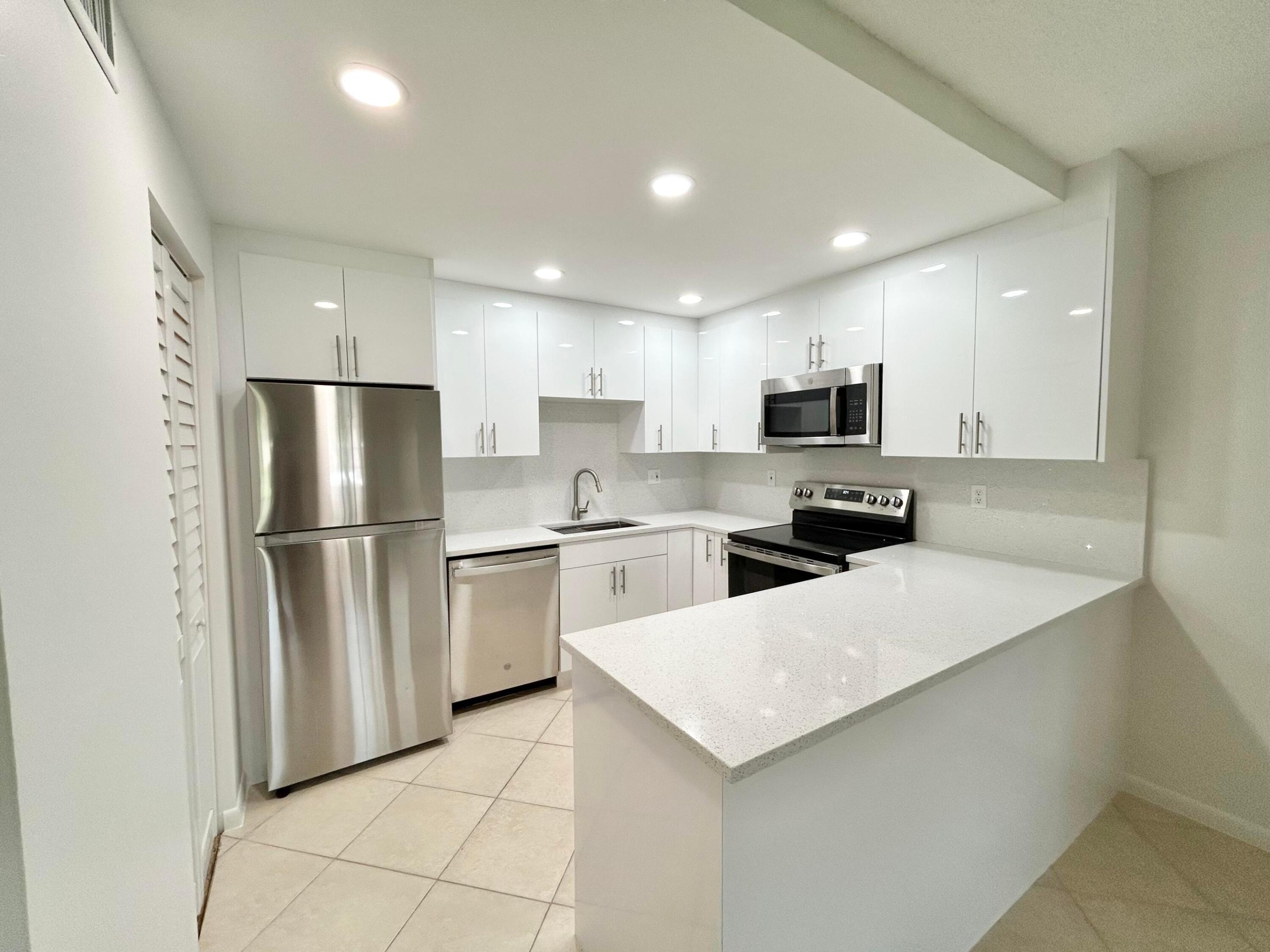 418 Pine Glen Lane C-1, Greenacres, FL 33463, Greenacres