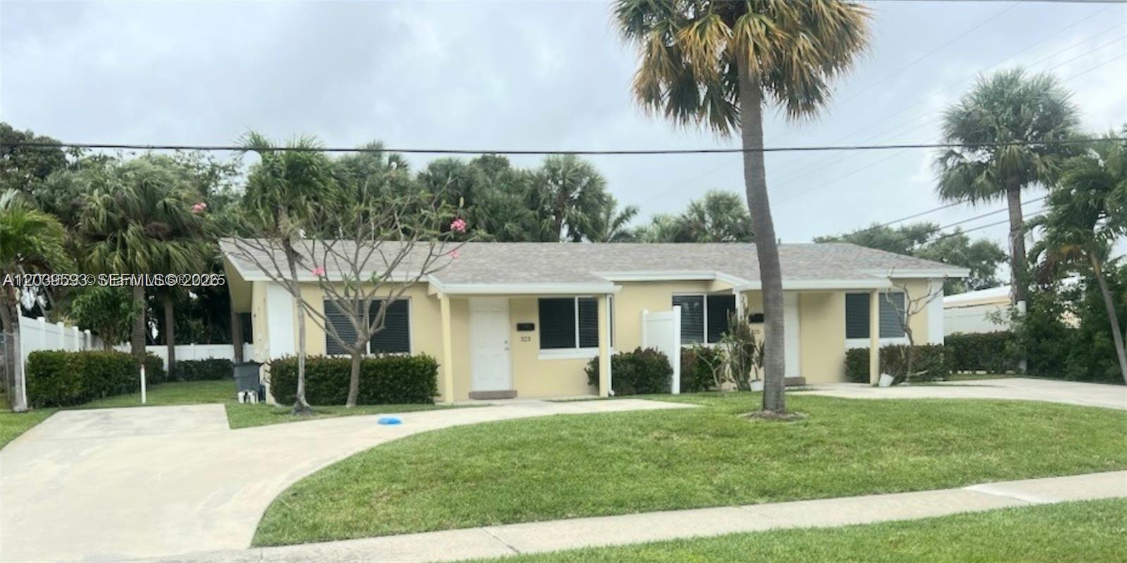323 Northlake Drive 325, North Palm Beach, FL 33408, North Palm Beach