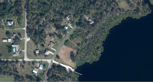 6330 Lakeside Drive W, Sebring, FL 33875