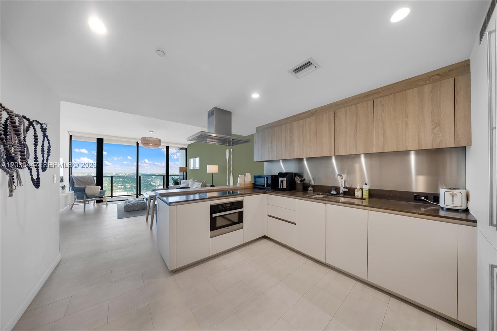 1000 Brickell Plaza 4704, Miami, FL 33131, Miami