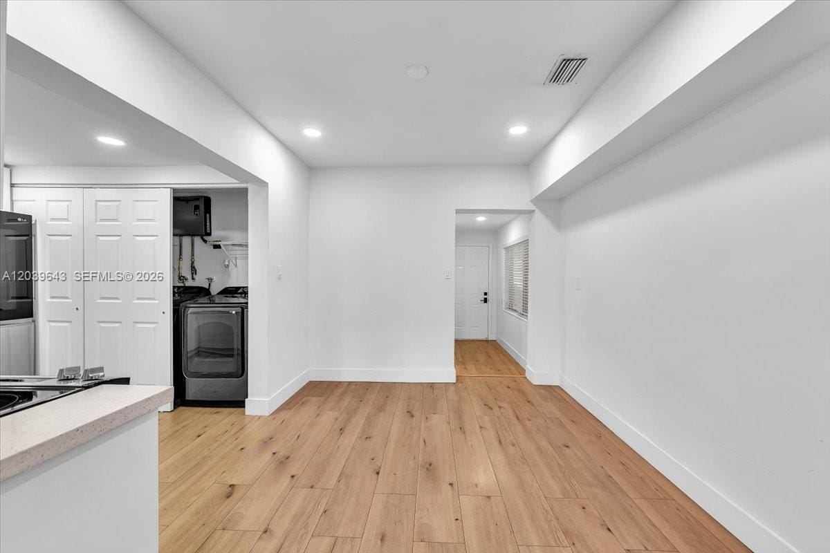 4719 E 8th Court — photo 1