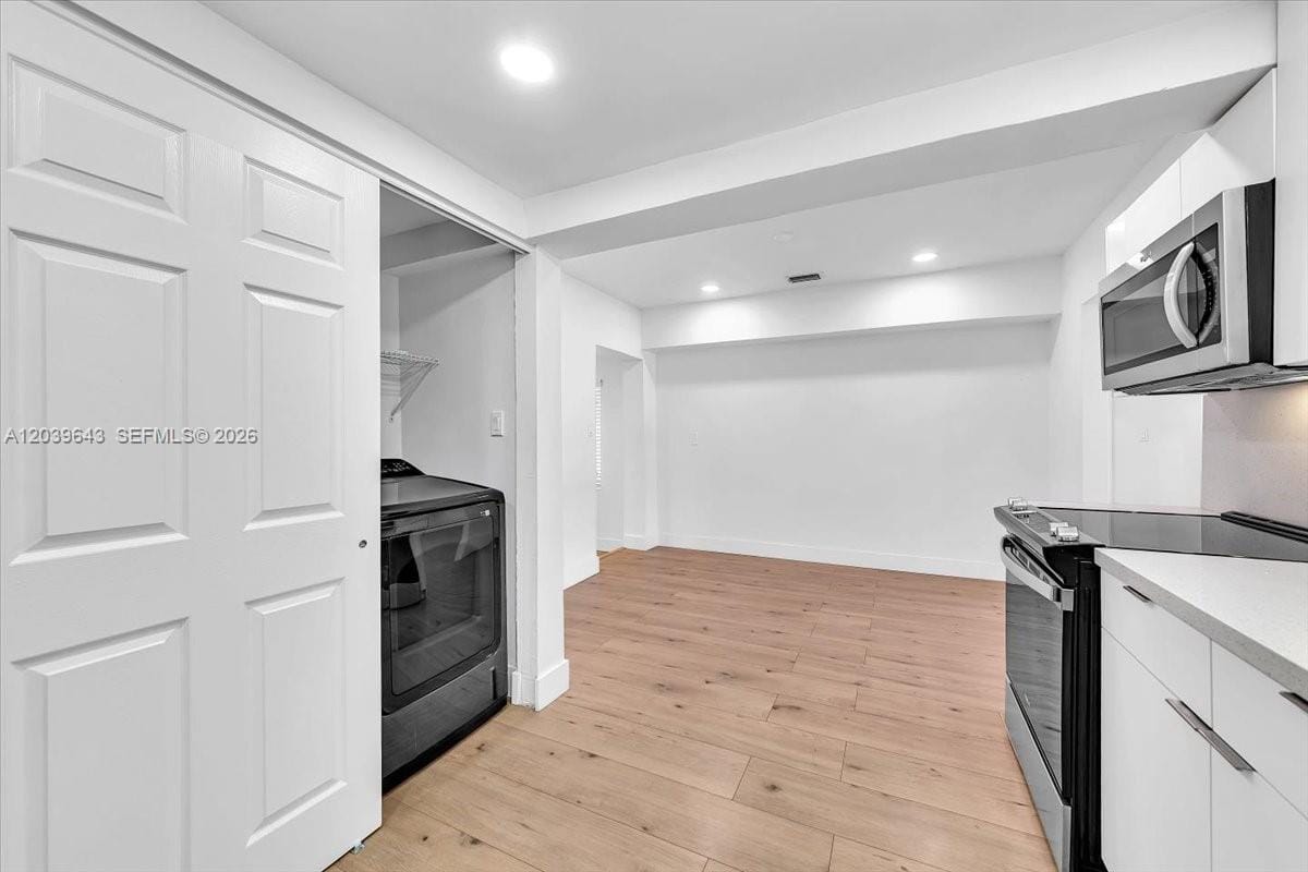 4719 E 8th Court — photo 5
