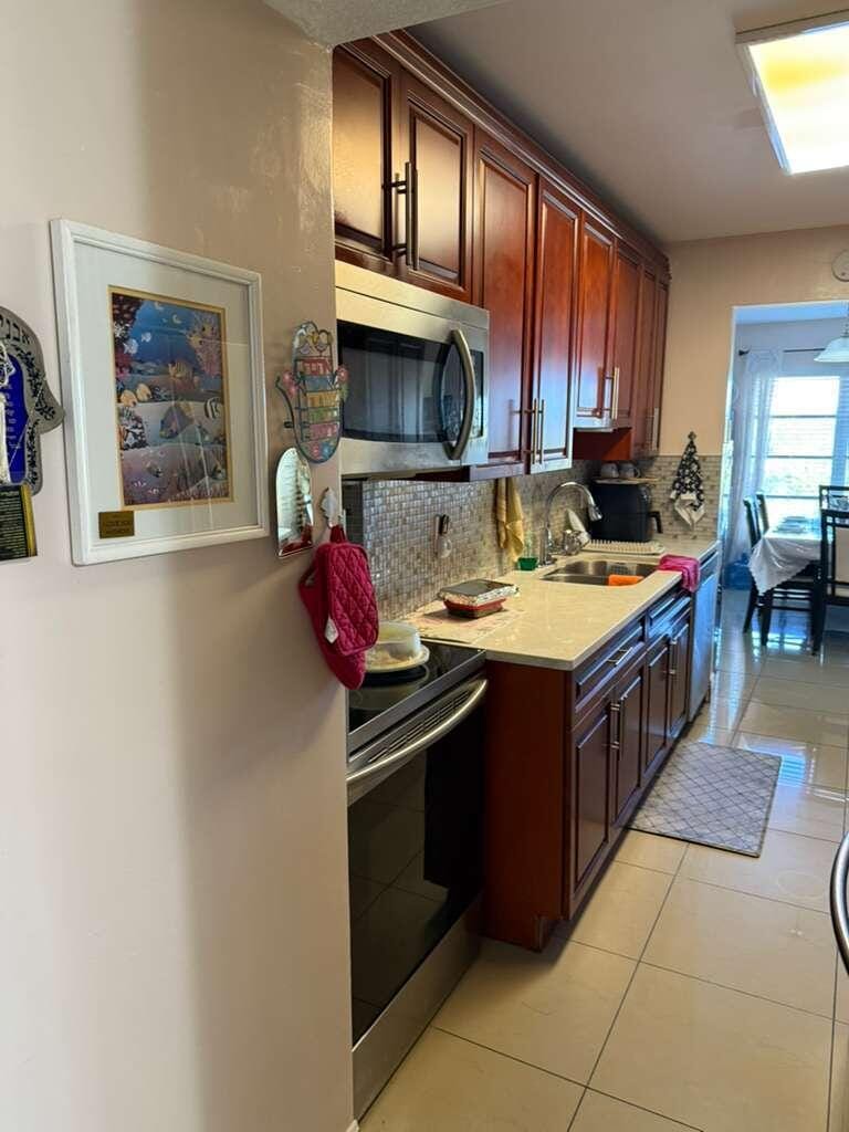 4164 Inverrary Drive 302 — photo 4
