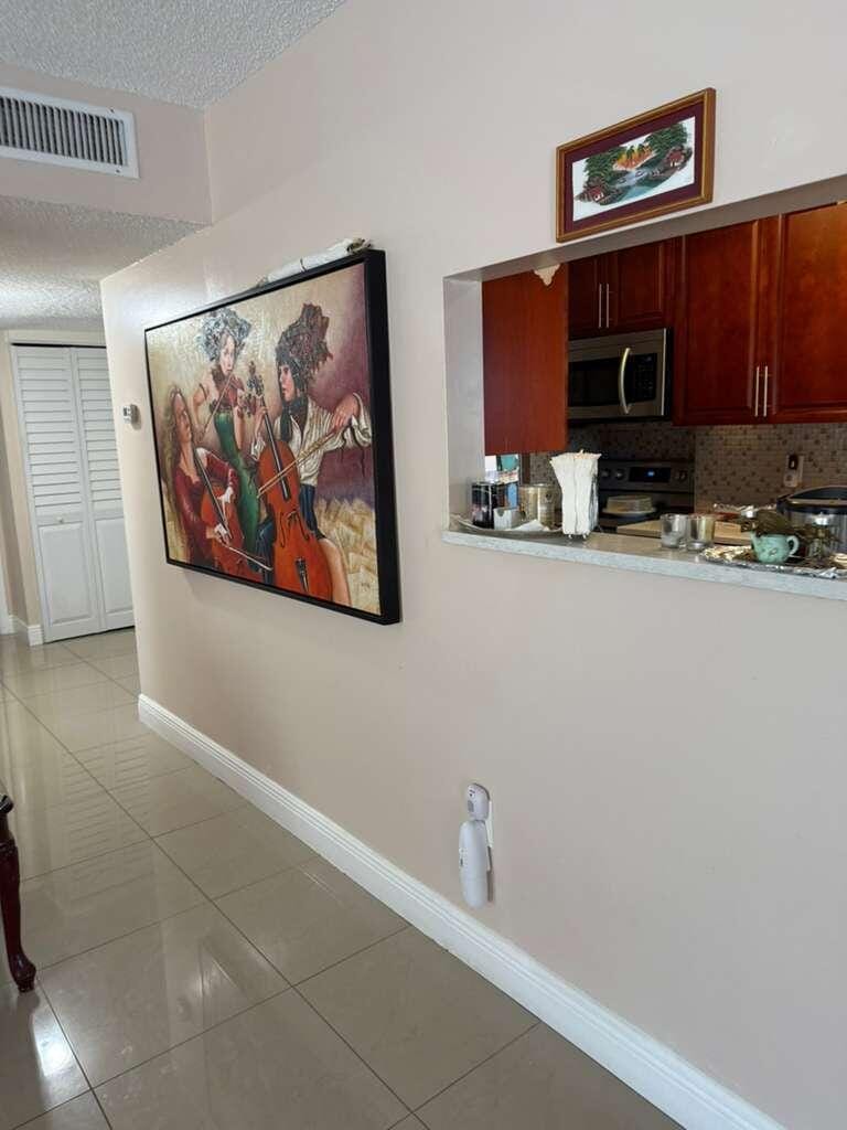 4164 Inverrary Drive 302 — photo 8