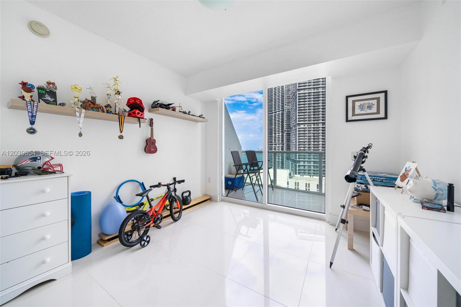 41 SE 5th Street 1202, Miami, FL 33131, Miami