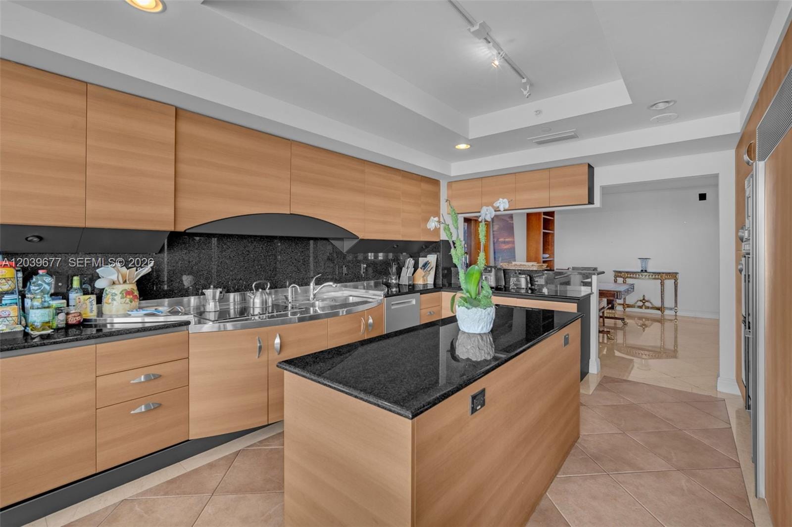 19955 NE 38th Court 2204, Aventura, FL 33180