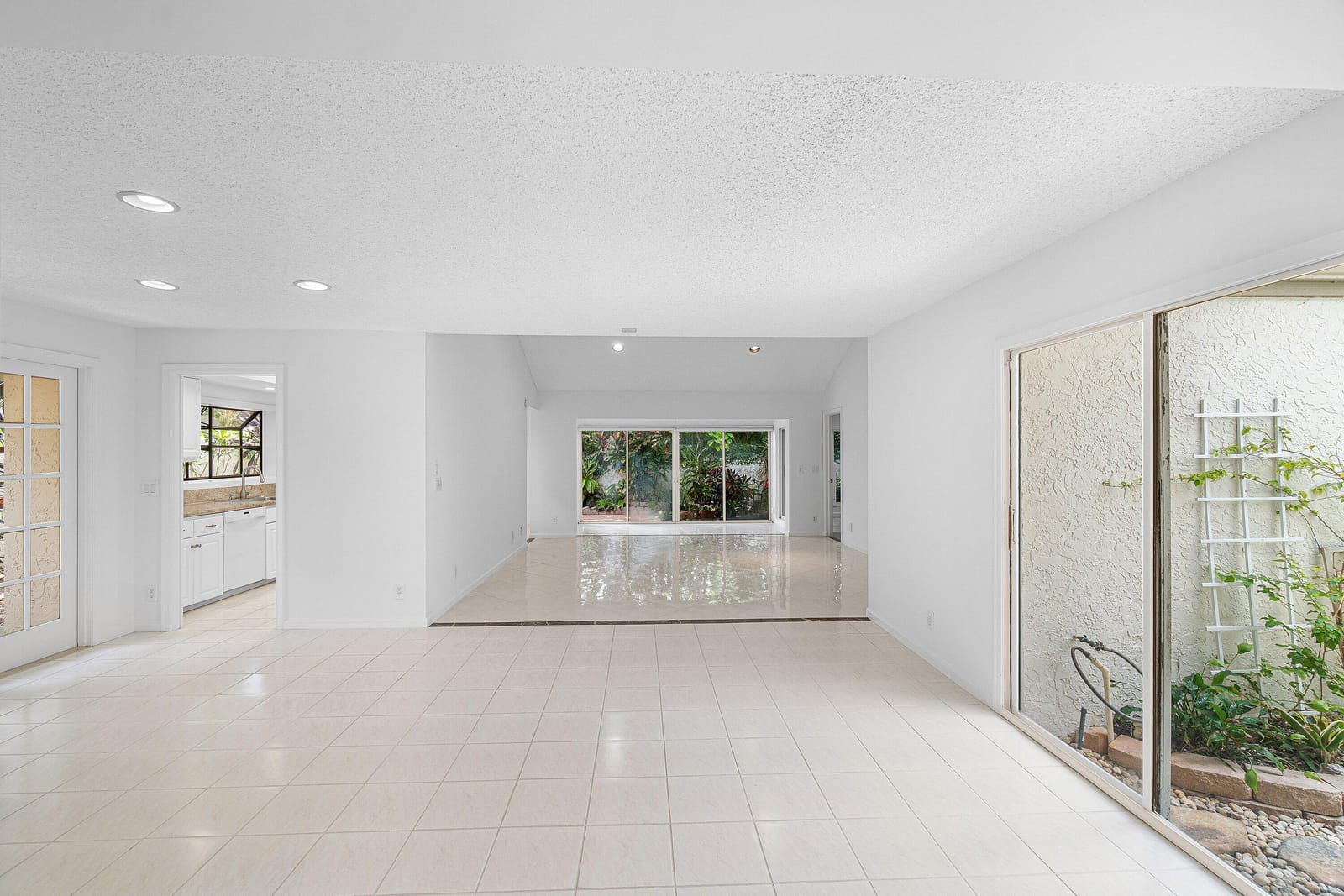 5635 Kiowa Circle, Boynton Beach, FL 33437 photo 13