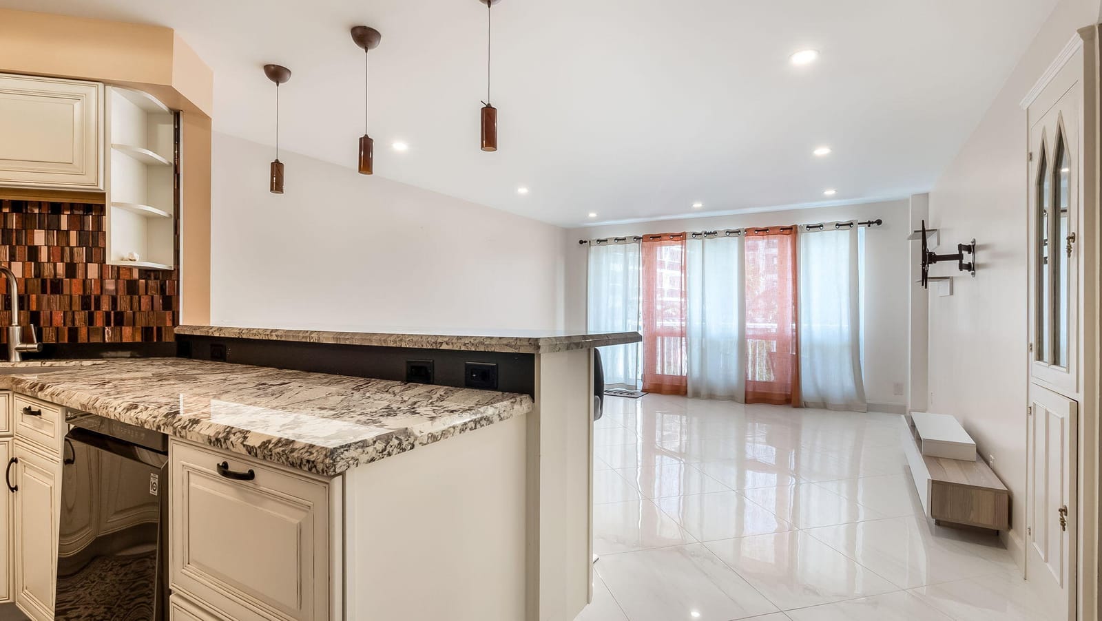 133 N Pompano Beach Boulevard 204, Pompano Beach, FL 33062 photo 2