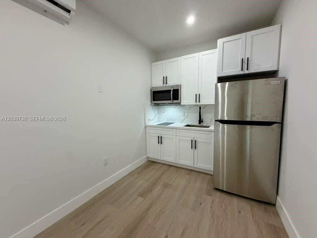 2425 SW 6th Street 17, Miami, FL 33135 photo 2