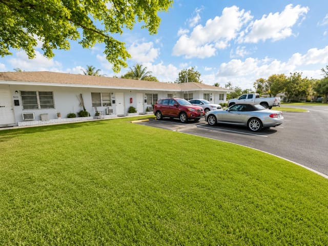 824 NE 16th Street 828, Fort Lauderdale, FL 33304