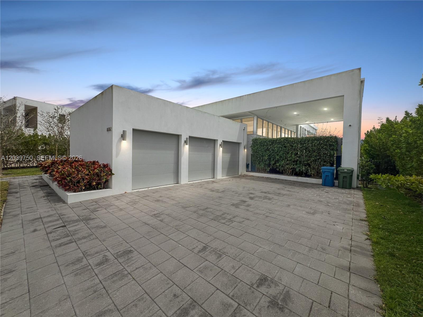 16582 S Botaniko Drive S 16582, Weston, FL 33326, Weston