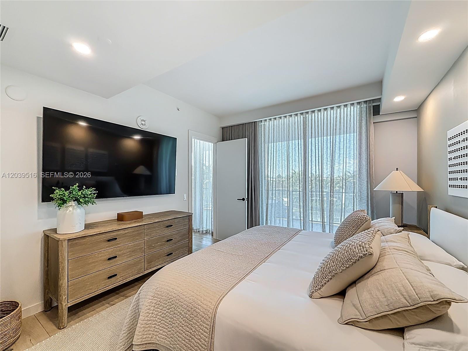 350 Ocean Drive 305N, Key Biscayne, FL 33149 photo 17