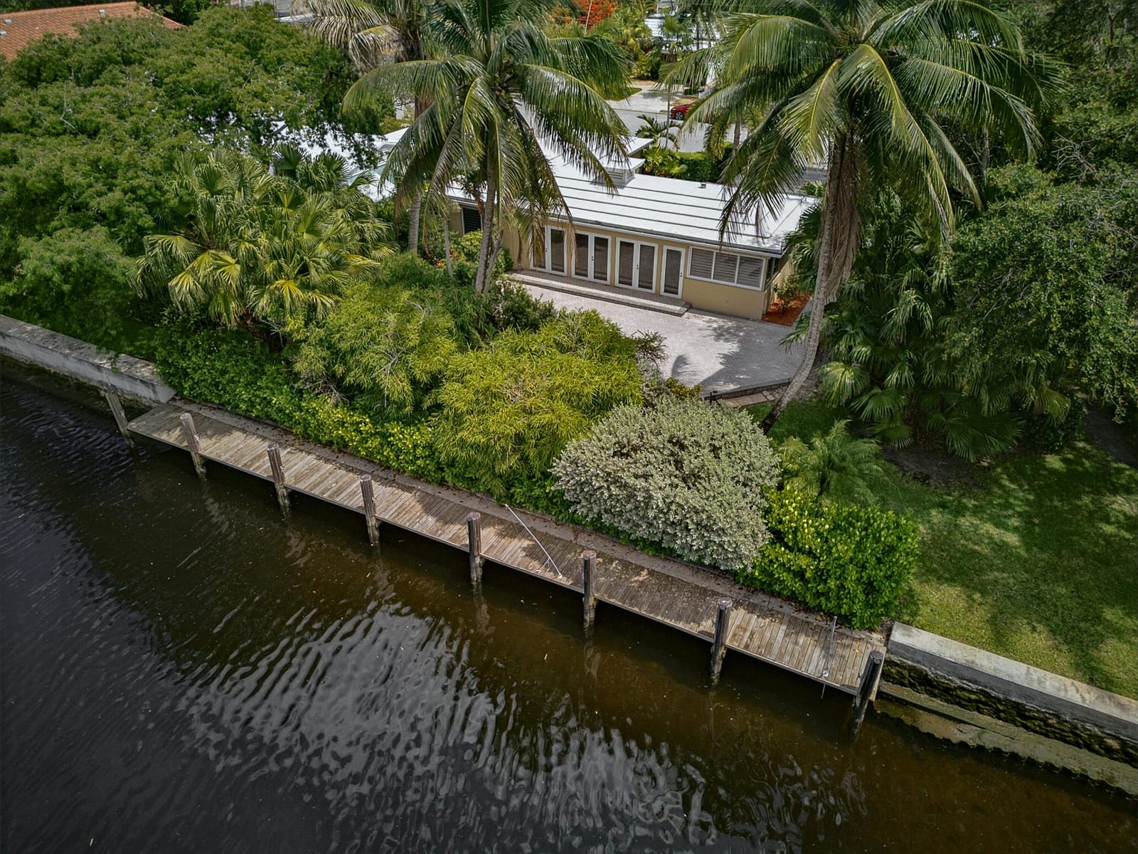 1325 Guava Isle — photo 5