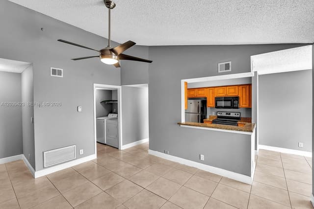 5740 Rock Island Road 299, Tamarac, FL 33319