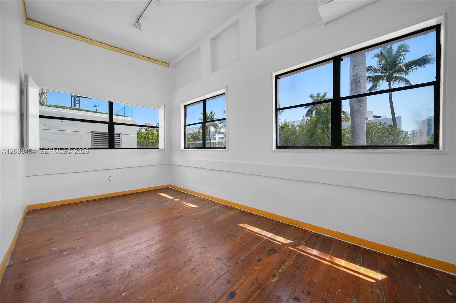 819 5th Street, Miami Beach, FL 33139 photo 19