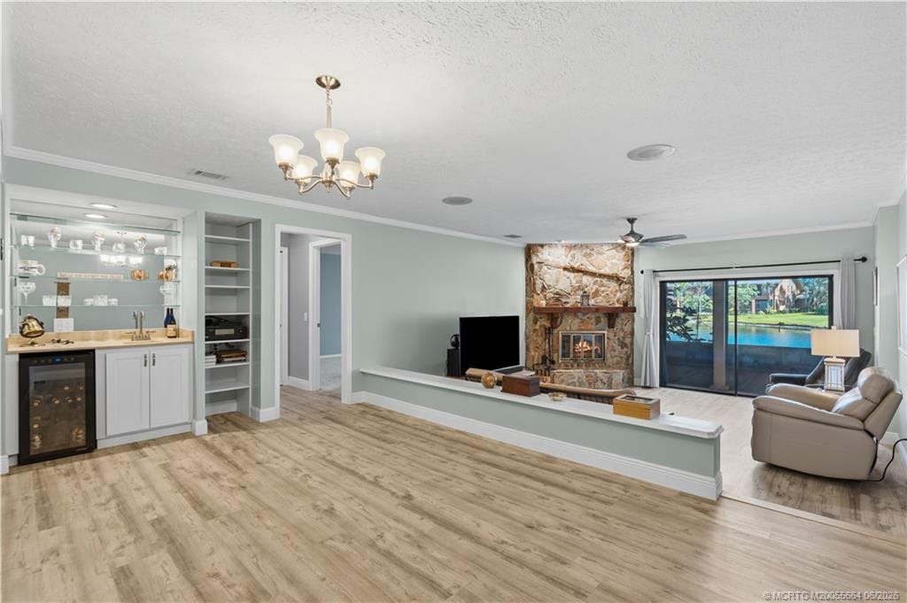 102 SE Crestwood Circle, Stuart, FL 34997 photo 5