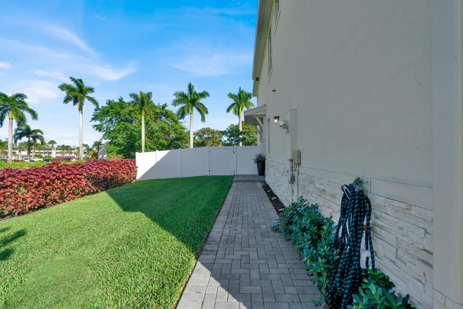 4246 Lagoon Shore Drive, Greenacres, FL 33467 photo 24