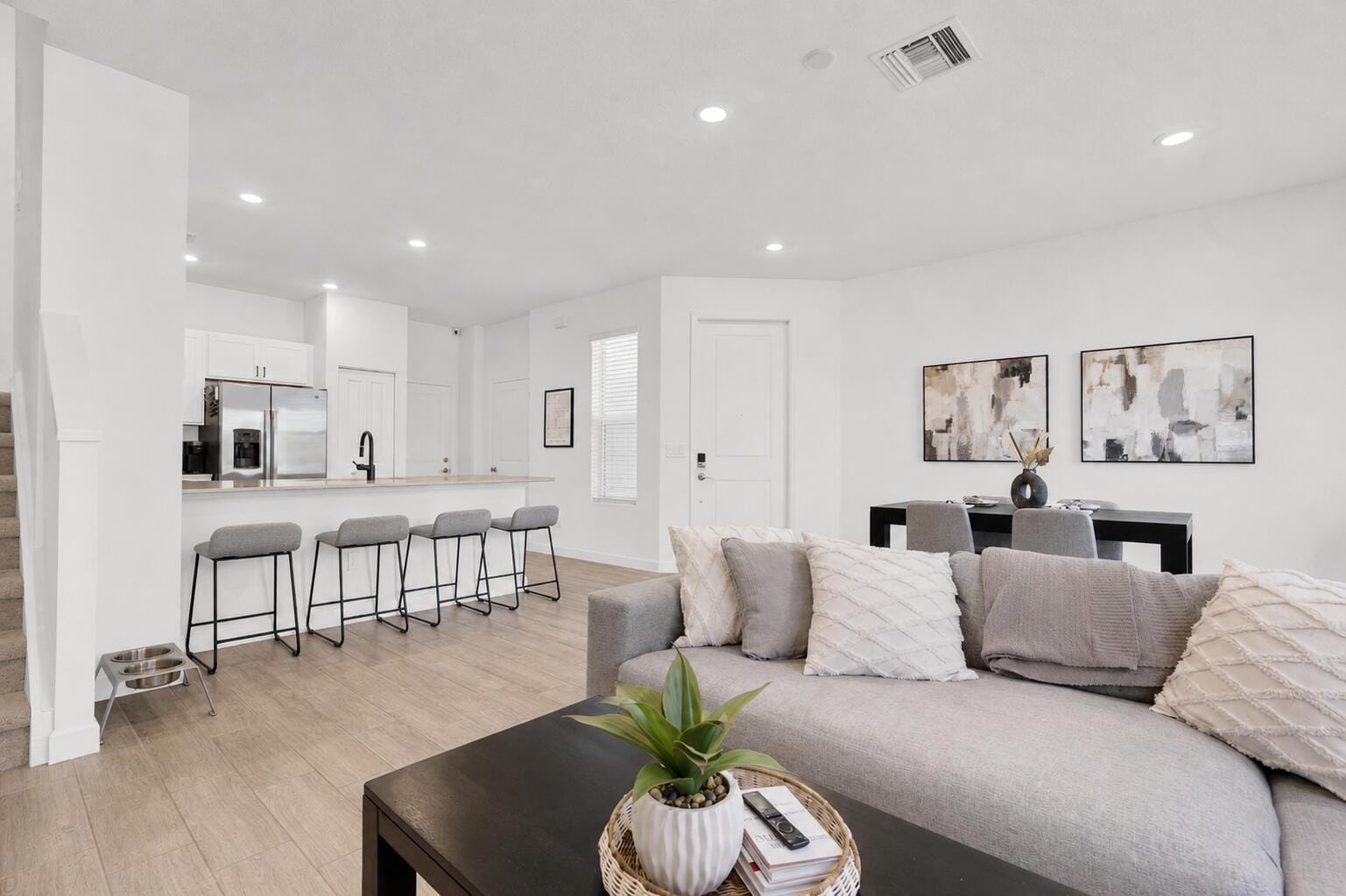 4246 Lagoon Shore Drive — photo 5