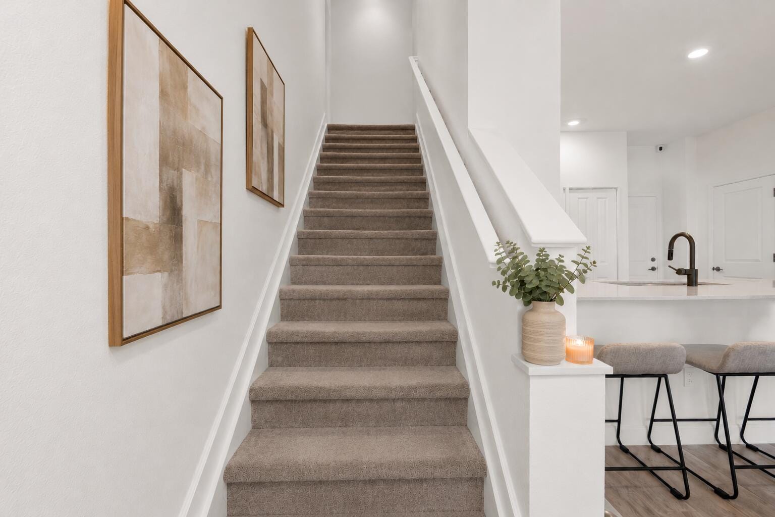 4246 Lagoon Shore Drive — photo 9