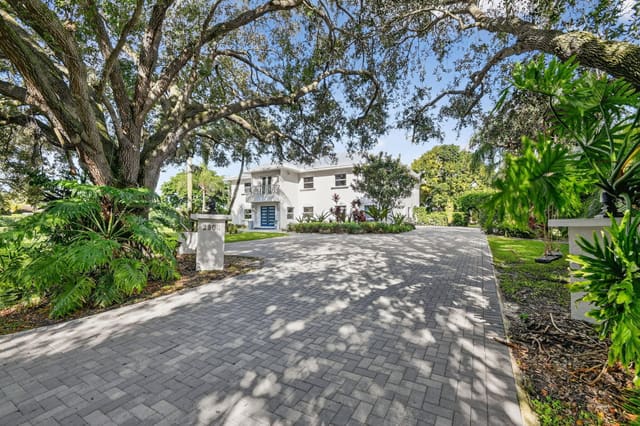 2900 Greenbriar Boulevard, Wellington, FL 33414
