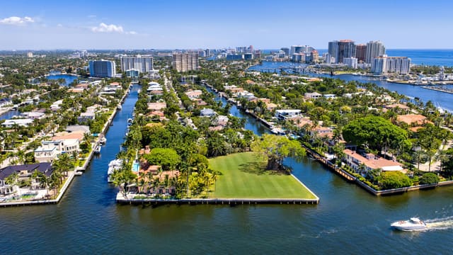 1000 Riviera Isle Drive, Fort Lauderdale, FL 33301