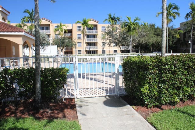 519 E Sheridan Street 1082, Dania Beach, FL 33004
