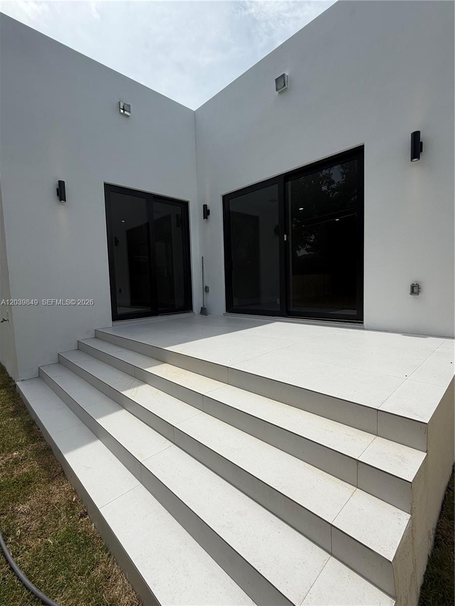 1860 NW 48th Street — photo 12
