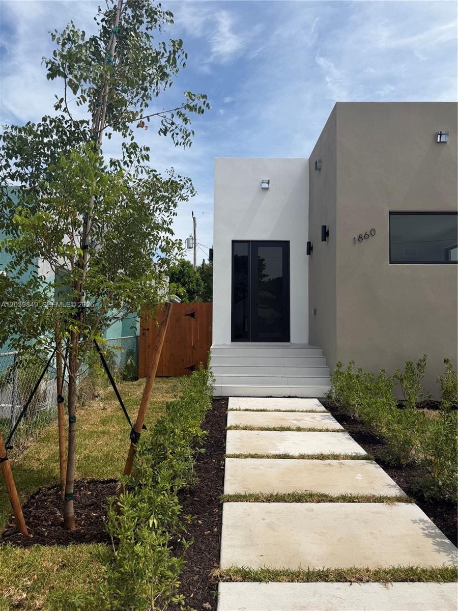 1860 NW 48th Street — photo 6