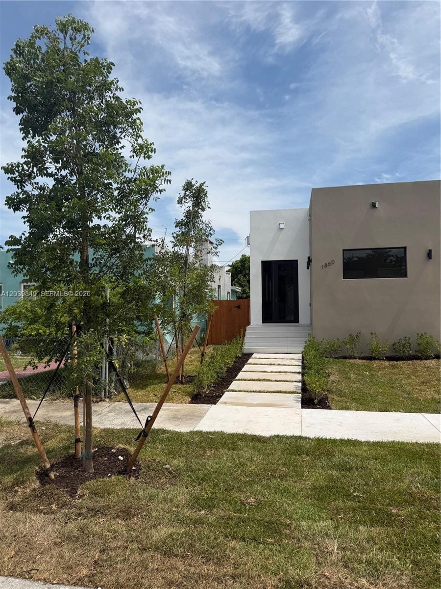 1860 NW 48th Street — photo 8