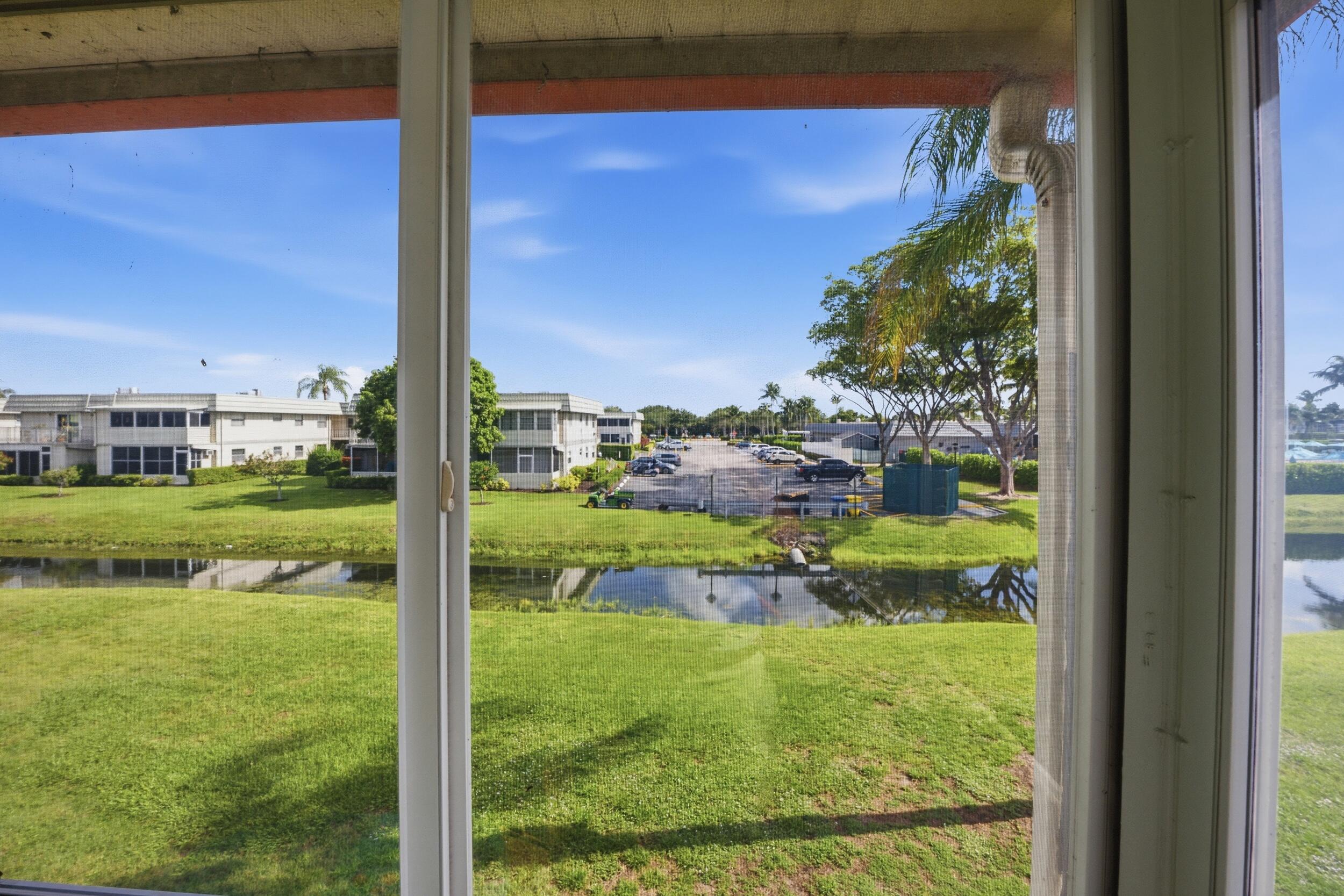47 Saxony A, Delray Beach, FL 33446 photo 20
