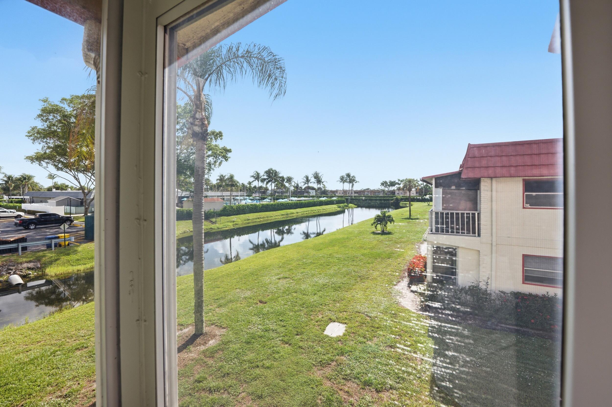 47 Saxony A, Delray Beach, FL 33446 photo 21