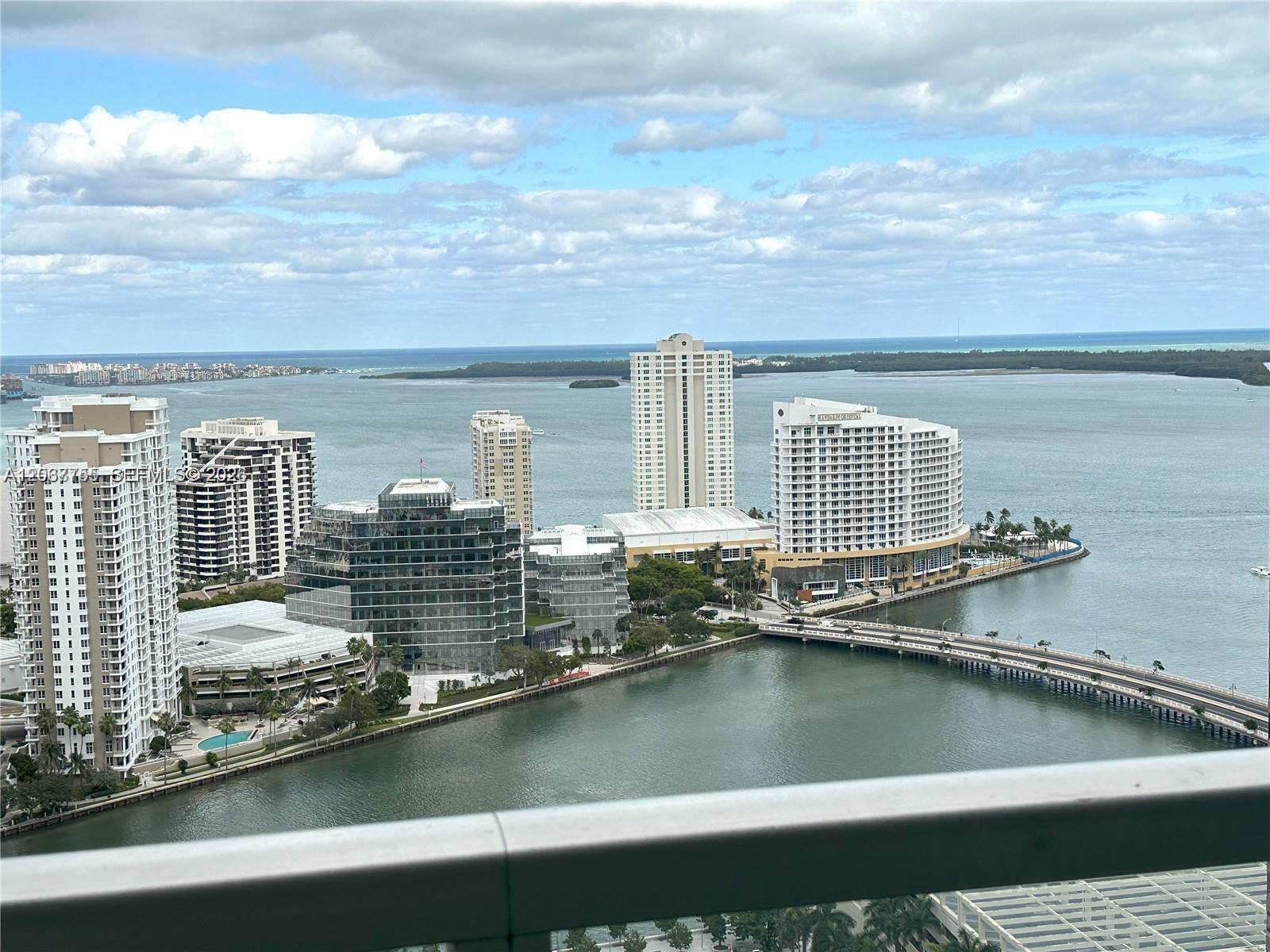 500 Brickell Avenue 3302, Miami, FL 33131, Miami