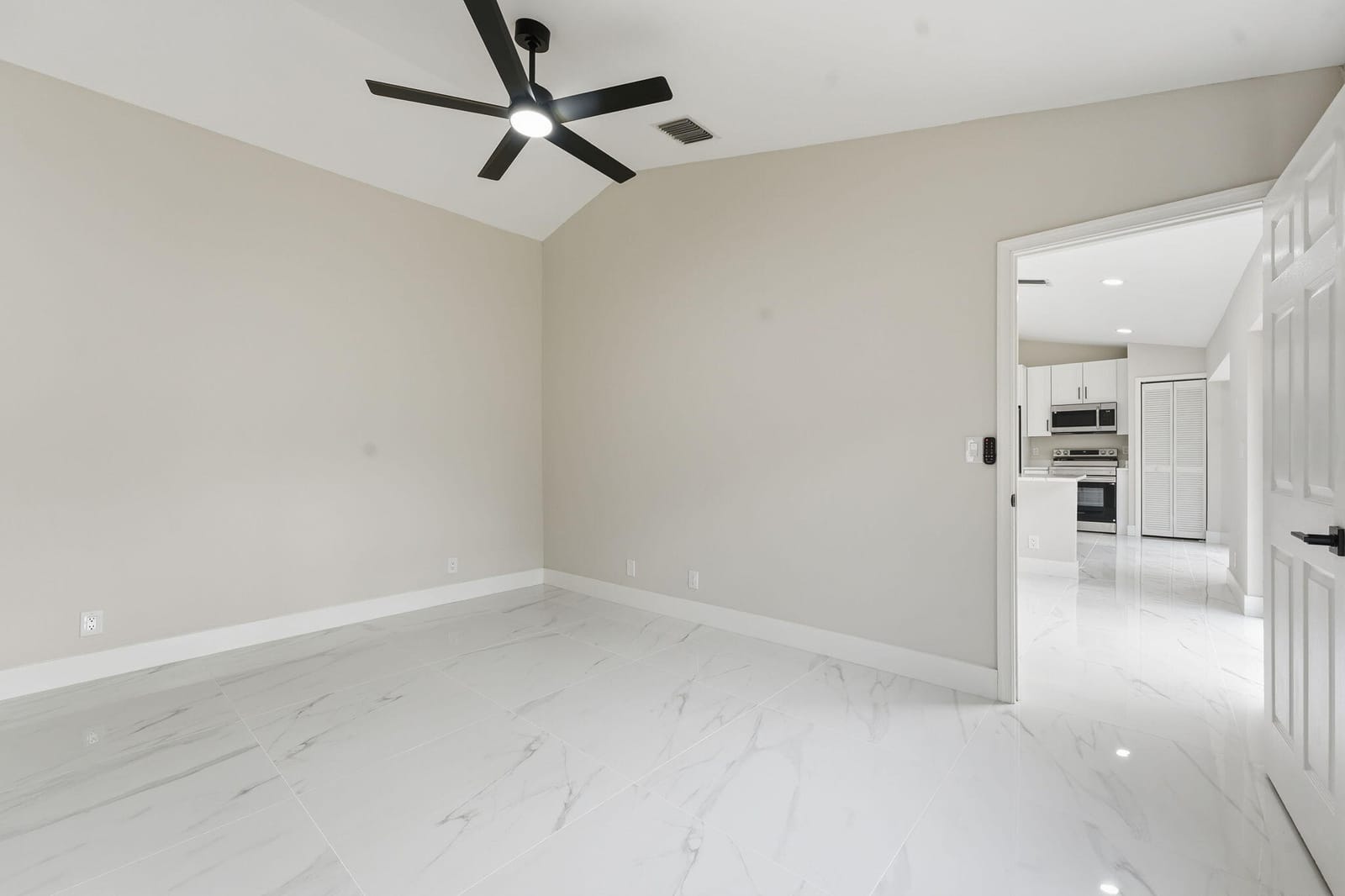 16825 81st Lane N, The Acreage, FL 33470 photo 14