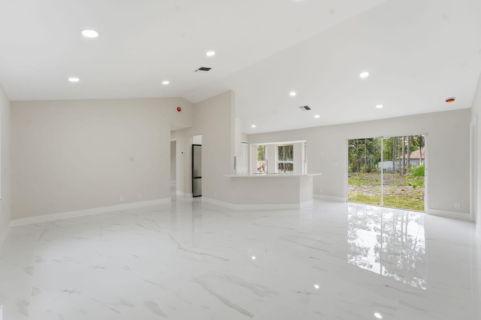 16825 81st Lane N, The Acreage, FL 33470 photo 3
